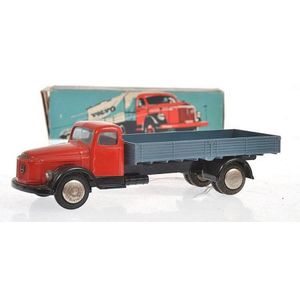 Tekno 432 Volvo Lastbil Lastvagn truck steel blue tray, red cab…