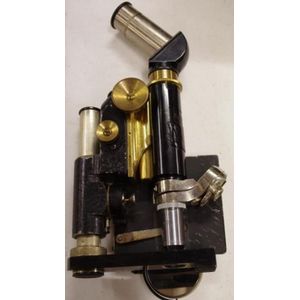 Vintage Reichert folding field microscope, 33.5 cm high (fully…