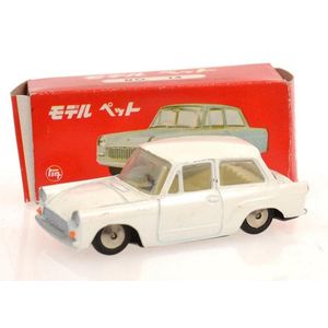 Model Pet (Japan) no.14 Toyota Publica, white (E-M box G-VG)