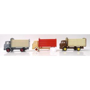Vape (France) friction plastic model Beverage truck 'Dumesnil'…