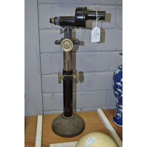 Scientific viewer with a single slide, approx 44 cm high