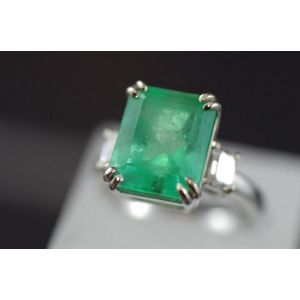 Emerald and Diamond Ring with Valuation and Report - Rings - Jewellery