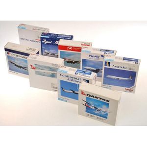 Nine 1:500 model aeroplanes, mostly Herpa. (E-M boxes E-M) (9)