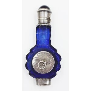 Queen Anne combined scent, patch box & vinaigrette cobalt blue…