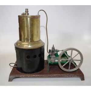 Vintage model live steam engine with brass boiler, 20 x 10 cm,…