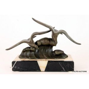 An Art Deco spelter seagull group by Limousin, circa 1930, the…