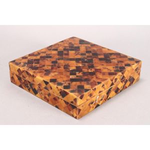 Tortoiseshell veneer box and cover, of square form, inlaid in a…