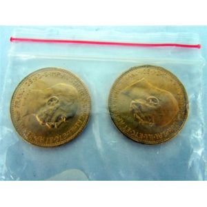 Two gold 1915 Austrian Corona coins. Total weight 13.5g.