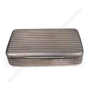 A George III silver table snuff box, finely reeded all over,…