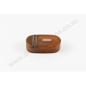 George IV gold inlaid tortoise shell patch box, oval shape 55…