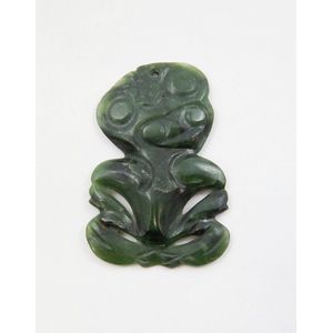 Pre-European and later Maori tiki made from greenstone / pounamu ...