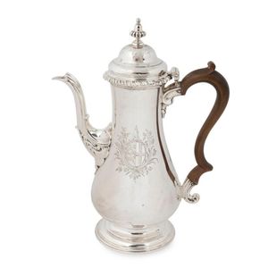 Sterling silver « à la du Belloy » Coffee pot, Paris XIXe siècle -  Ref.108099