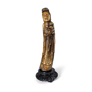 Chinese Ming Dynasty ivory figure of Bodhisattva guanyin and&hellip;