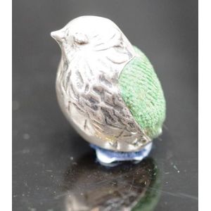 Sterling silver bird formed pin cushion marked 925, height 3 cm