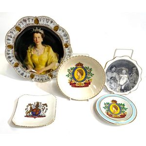 Five Queen Elizabeth II commemorative plates and dishes, Royal…