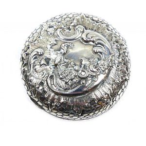 German silver hinged pill box, Probable early 20th century in…