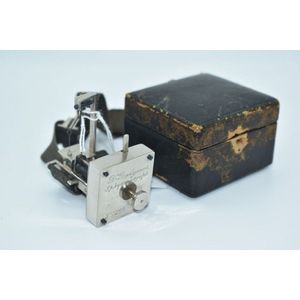 Dr Dudgeon's sphygmograph c.1880 in original box used for…
