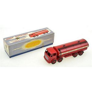 Dinky Supertoys 943 Leyland Octopus tanker - Esso, deep red,…