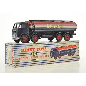 Dinky Supertoys 942 Foden 14 ton tanker, dark blue cab Abd…
