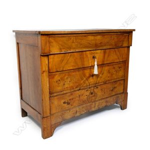 A LIMED OAK MINIATURE CHEST OF DRAWERS, LATE 19TH/EARLY 20TH CENTURY,  moulded edge top above three d