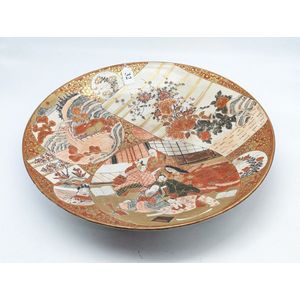 19th century Satsuma charger, early export ware, extensively&hellip;