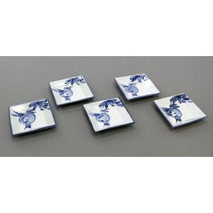 Japanese studio Pottery, a set of five squared dishes…
