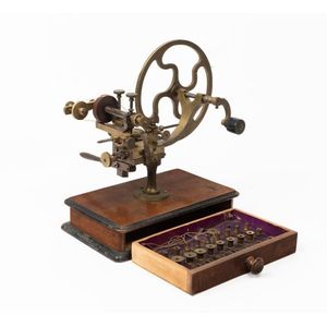 A brass watchmaker's topping tool with cutters, 19th century,…
