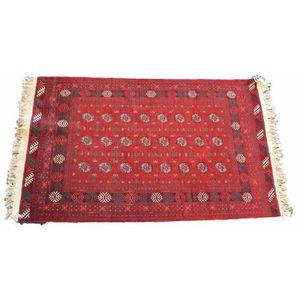A Bokhara, finely knotted, wool floor rug. 130 x 83 cm