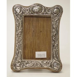 George V sterling silver photo frame hallmarked for Chester,…