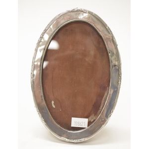 George V sterling silver photo frame Birmingham 1915, oval…