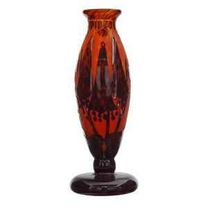 A Le verre Francais 'Campanules' cameo glass footed vase in&hellip;