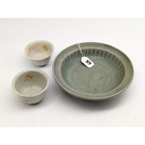 Oriental brush washing bowl with hand painted twining gold fish