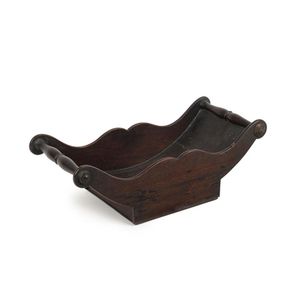 A Georgian mahogany cheese wheel holder, circa 1800, 14.5 cm&hellip;