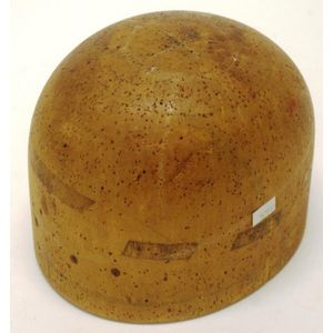 Vintage Godfrey Ltd Sydney millinery hat block height 15 cm.