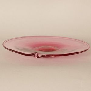 A Peter Raos glass dish, with a twist detailing to the edge.…