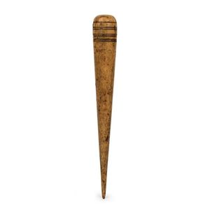 An antique whalebone fid with seven engraved bands to handgrip,&hellip;