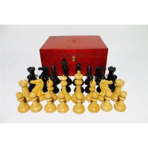 House of Staunton chess set in red baize lined box, King: 10 cm.…
