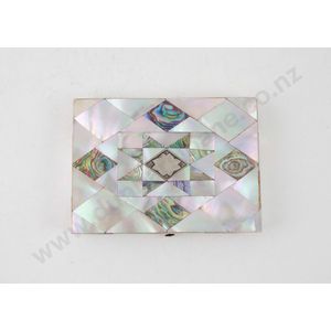 Victorian mother of pearl & paua shell calling card case…