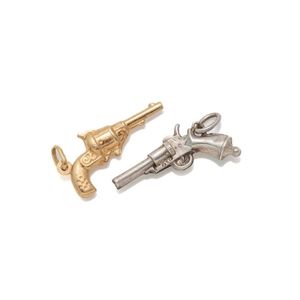 18ct gold and silver revolver charms, size 14 x 27 mm & 12.7 x&hellip;