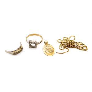 Gold jewellery for parts or scrap includes a 9ct gold ring…