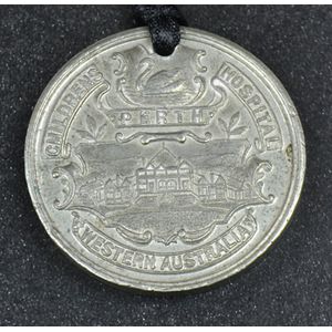A 1909 Perth Children's Hospital medallion one side marked 'To…