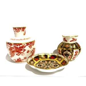 Royal Crown Derby (England) vases and urns, Imari and Old Imari