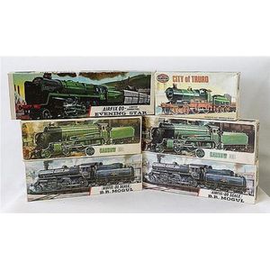 Six Airfix 00 scale model train kits, including city of Truro…