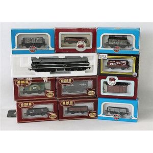Eleven various Dapol and Airfix models, including ten freight…