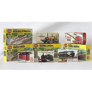 Sixteen various Airfix model kits, including Esso tank, mineral…