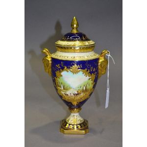 Coalport twin handled urn 'The Honour of her Majesty Queen…