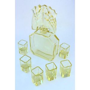 Superb Art Deco liqueur decanter and glasses, in chartreuse…