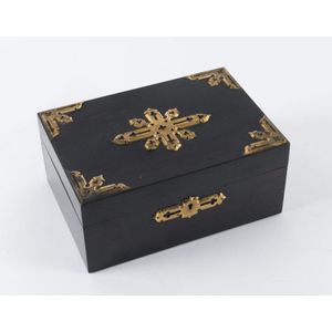 An English coromandel jewellery casket, circa 1840, interior…