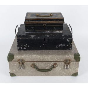 Vintage suitcase and two antique cash boxes, the suitcase 45 cm…