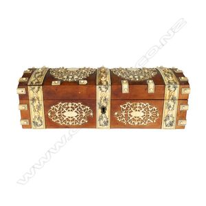 Anglo-Indian Vizagapatam sandalwood trinket/glove box, with…